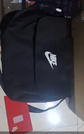 Tas samping nike