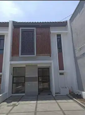 Selangkah UPN!Rumah Murah Royal Paka Rungkut Surabaya