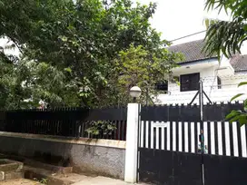kebayoran baru, Rumah hitung tanah dekat PT IKA