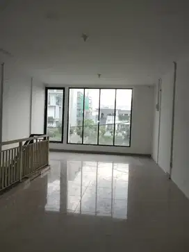 Disewakan Ruko Boulevard Grand Depok City 2 Lantai