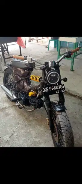 Sepeda motor costum
