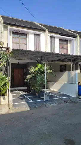 Dijual rumah murah di komplek cisaranten arcamanik