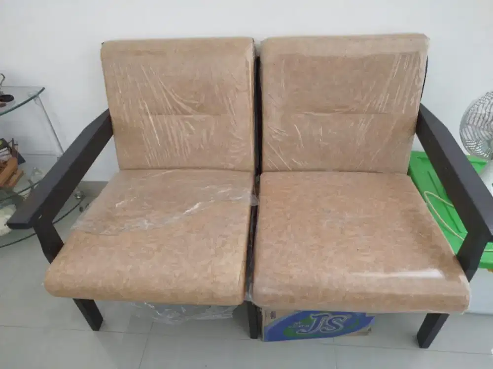 Sofa  ukuran 2+2