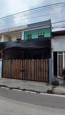 RUMAH SIAP HUNI 3LT AKSES JALAN 2 MBL COCOK UTK TINGGAL N USAHA CONDET
