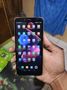 JUAL HP REDMI S2 RAM 3/32 SECOND TERAWAT