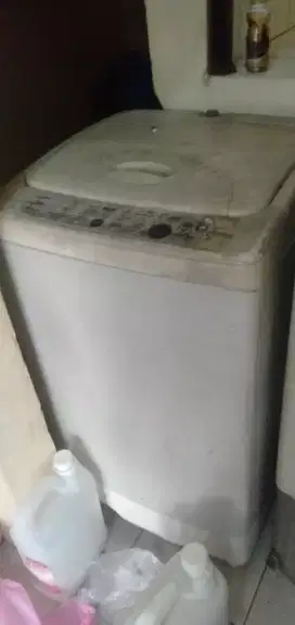 Mesin cuci 1 tabung normal