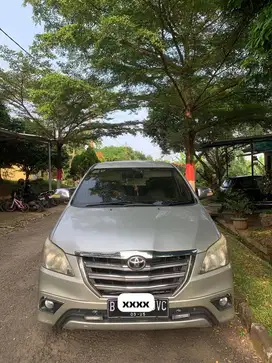 DIJUAL INNOVA E/MT 2.0CC BENSIN