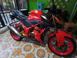 DIJUAL CB150R SE MESIN BELUM PERNAH BONGKAR, MULUS, MASIH ORIGINAL