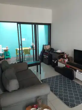 Jual Cepat Rumah 2 Kt + Attic
Wisteria Cakung, Jakarta Timur