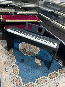 Digital Piano Yamaha P45 with Stand and pedal