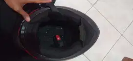 Helm Zeus Hitam Merah