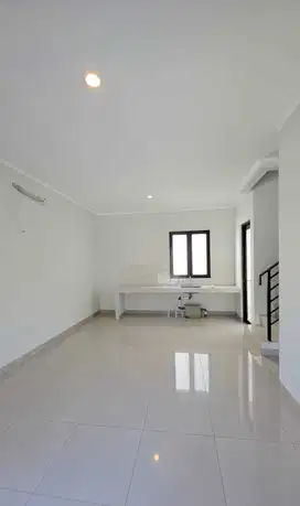 Dijual Rumah Baru Di Cluster Regia Residence Summarecon Crown Gading B