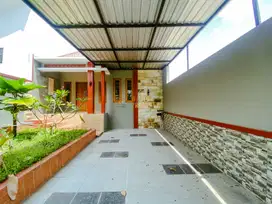 RUMAH MEWAH STRATEGIS DEKAT HOTEL SHERATON MAGUWO