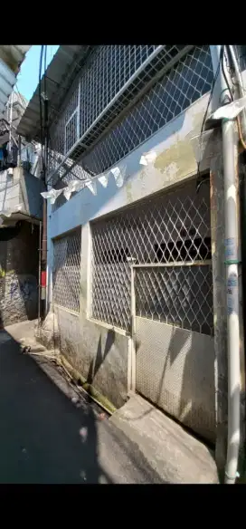 Dijual rumah bentuk kipas