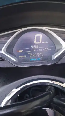 Honda PCX tahun 2019 ( pajak super panjang 11-2026 ).