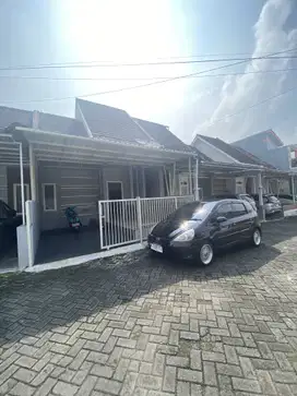 Di sewakan cpt rumah home stay beji batu dkt jatim park 3 alun2 batu