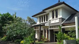 Rumah Mewah di Cluster Elite Graha Taman Bintaro Sektor 9