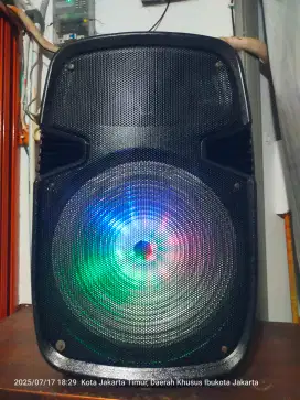 Speaker aktif DAT