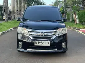 Nissan serena HWS Panoramic 2.0 AT 2013
