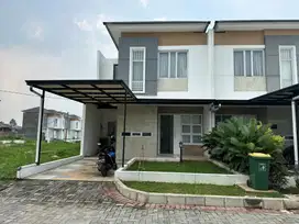 Rumah Qozy 3+1 KT dekat TOL di Komp Cinere ParkView