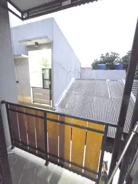 Rumah 2 Lantai Dekat RSUD Kramat jati Jakarta Timur