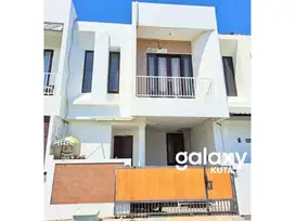 RUMAH MODERN MINIMALIS 2 LANTAI DI AMBENGAN RESIDENCE SESETAN DENPASAR
