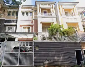 Rumah Town House Emerald BGM PIK 3Lt 8x14 4KT SHM Siap Huni