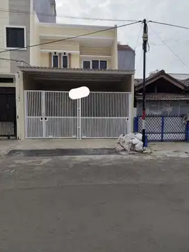 DIJUAL RUMAH BANGUNAN BARU DI SUNTER JAYA JAKARTA UTARA