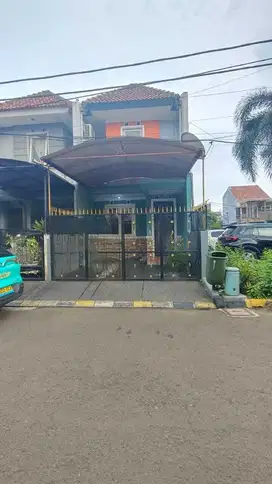 Du jual rumah hoek metro permata tangerang