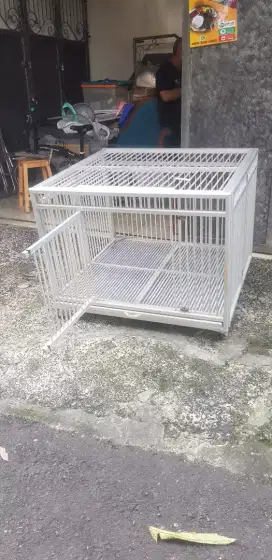 Kandang kucing aluminium