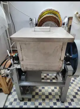 Mesin mix adonan
