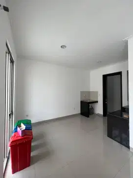 Jual Cepat rumah pik2 6x10 hadap selatan bagus siap huni bisa KPR