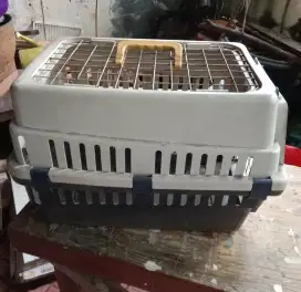 Pet cargo blue white