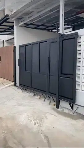pagar plat esser warna hitam minimalis
