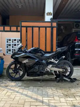 Jual motor Honda CBR 250rr tahun 2020
