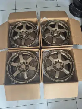 Velg Rep.Volk Rays TE37 R15 pcd 4×114.3/100 lebar 7 et40..4pcs