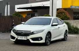 Honda Civic ES 1.5 Turbo AT Tahun 2017 Putih