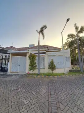 Dijual Rumah Central Park Wiguna - Surabaya Timur