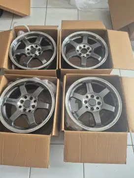 Velg Rep.Volk rays TE37 R15 pcd 4×114.3/100 lebar 7 et40..4pcs