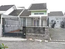 Rumah metro pusat kota wisata batu