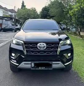 Toyota Fortuner VRZ 2022/2021 facelift record CASH