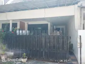 Rumah Ngagel madya dijual cepat dekat jalan raya