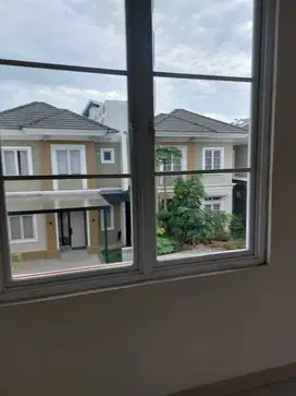 Di Jual Cepat Rumah bagus lokasi gading serpong cluster Trimezia