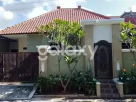 RUMAH SIAP HUNI DI PURI CANDRA ASRI BATUBULAN SUKAWATI GIANYAR, BALI