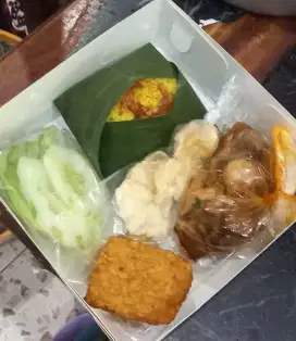 Terima pesanan nasi kotak