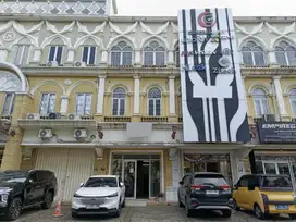 DI SEWA CEPAT RUKO HADAP JALAN RAYA RUKO MENDRISIO di Gading Serpong
