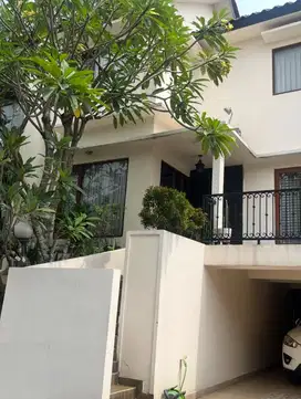Dijual! Rumah 2 Lantai di The Hills Townhouse, Lenteng Agung, Jakarta