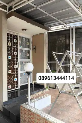 Disewakan Rumah di Trevista Ciputat, dekat jalan tol & pool busway
