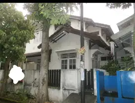 Rumah tua di jual di Bintaro jaya