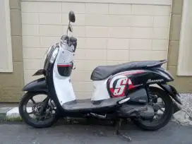 Honda Scoopy PGM-FI Tahun 2015 Pajak B DKi